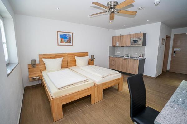 ホテル Boardinghouse Schellenberg Donauwörth エクステリア 写真